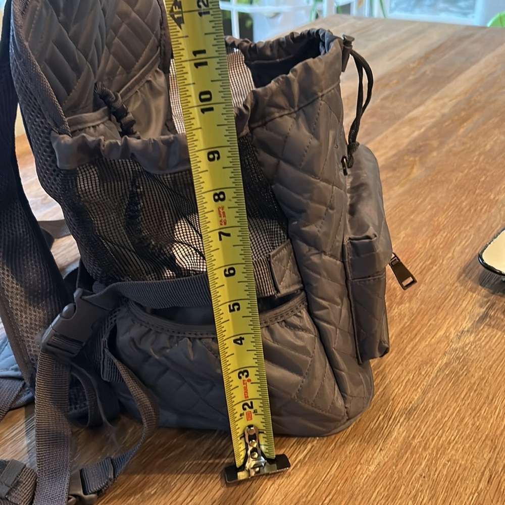 Small animal backpack carrier. Looks very clean - Picture 9 of 13